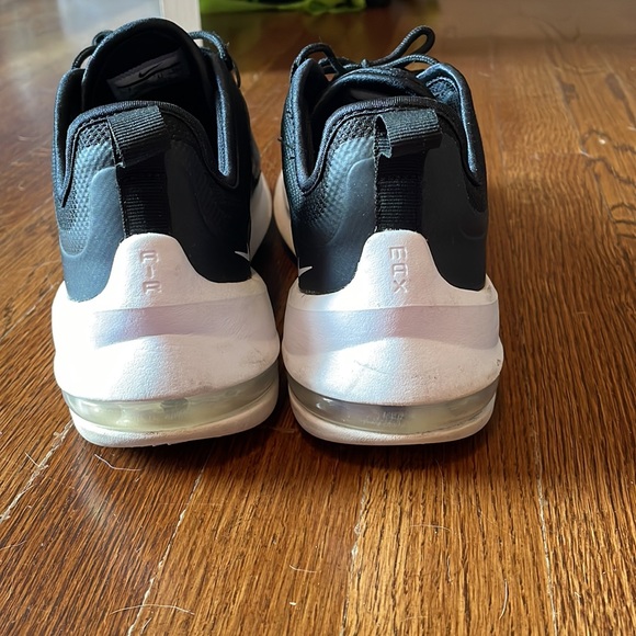 Nike Air Max Axis mens 8 - Picture 6 of 6